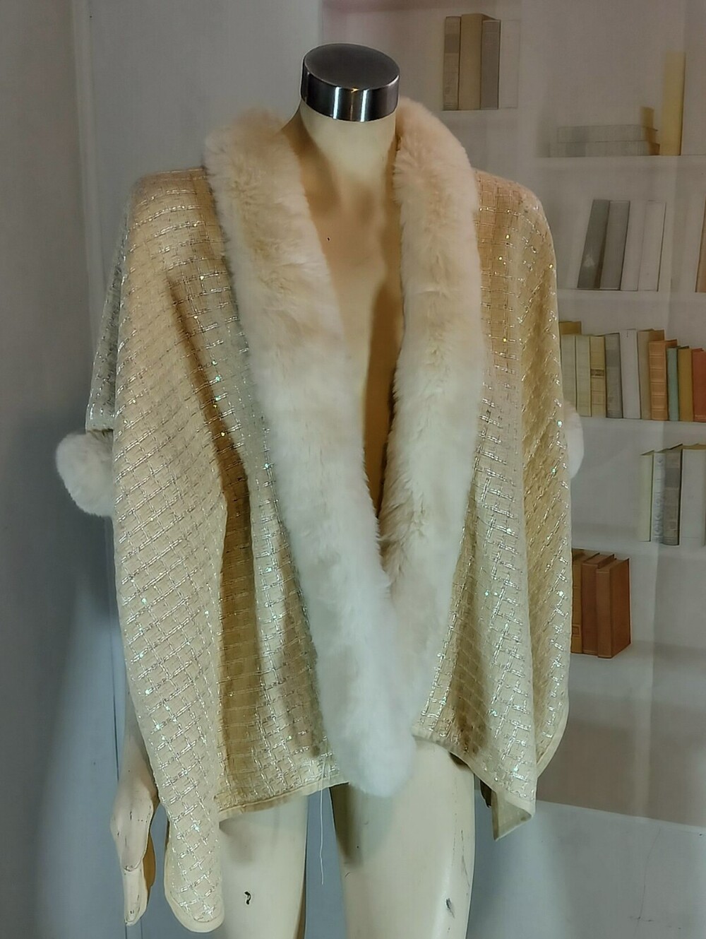 & Other Stories Cream Faux-Fur Trim Open-Front Cape